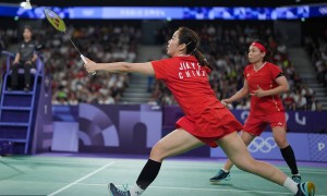 包揽冠亚军！羽毛球双打陈清晨/贾一凡夺冠 刘圣书/谭宁亚军